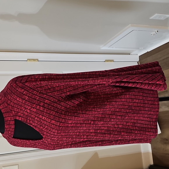 Top - Picture 6 of 16